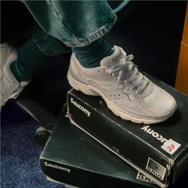 SAUCONY PROGRID OMNI 9 BLANCO