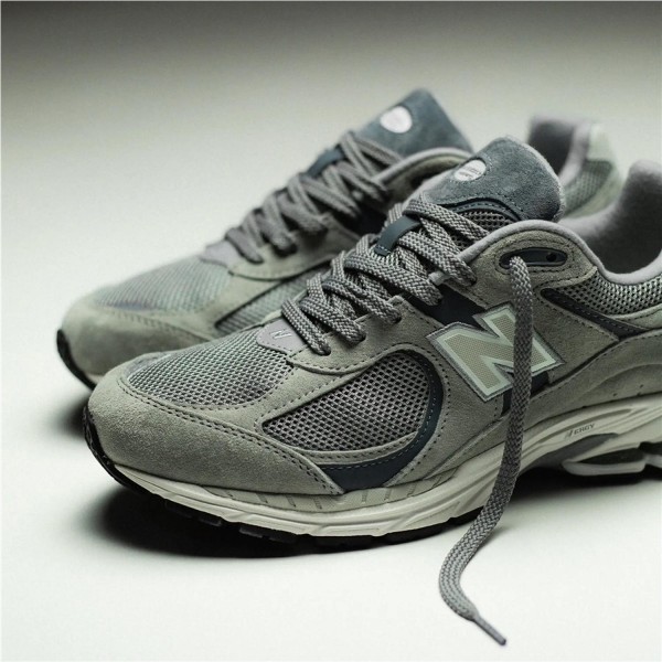 NEW BALANCE 2002R GRIS