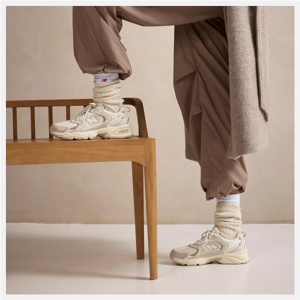 NEW BALANCE 530 CREMA