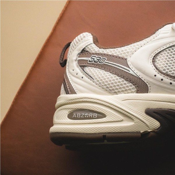 NEW BALANCE 530 BEIGE MARRON