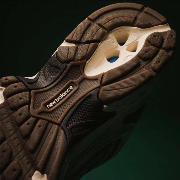 NEW BALANCE 530 BEIGE MARRON