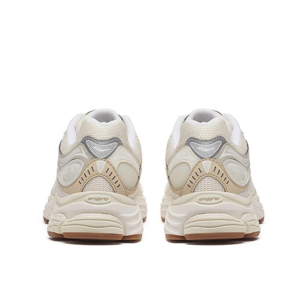 SAUCONY PROGRID OMNI 9